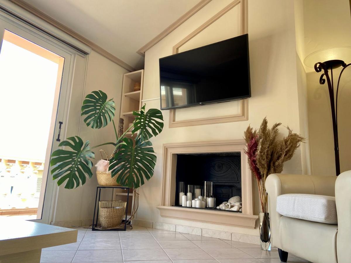 Valeria'S Apartment 阿尔戈斯托利翁 外观 照片